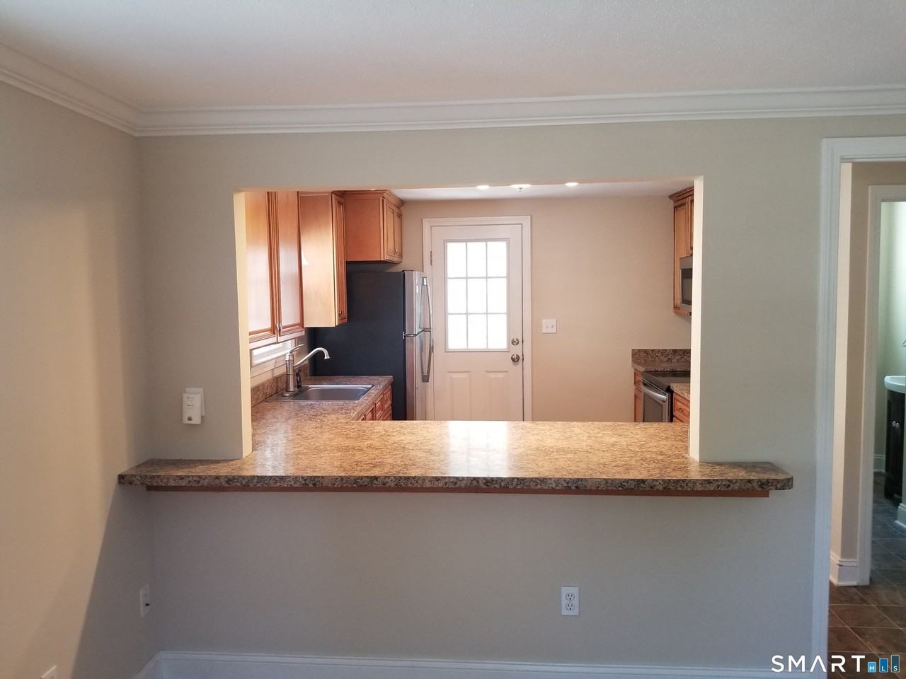 109 Caya Ave - Photo 7 of 25