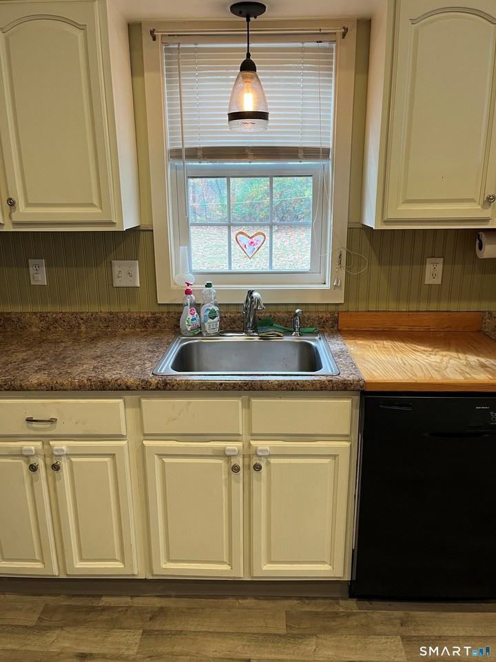 146 Beebe Farms Rd - Photo 6 of 26