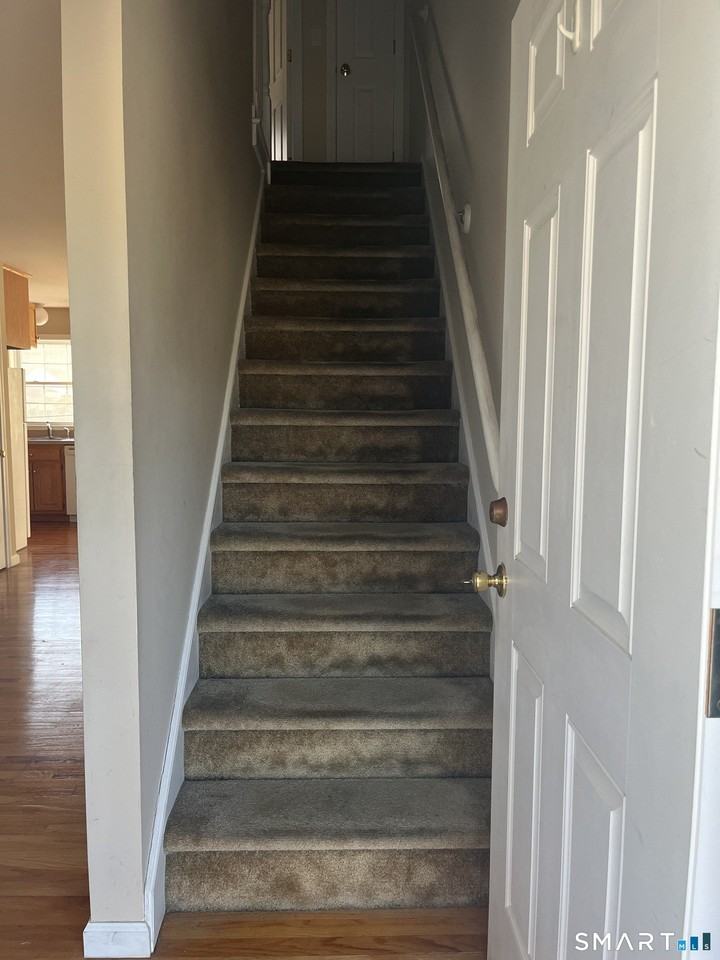 24 Central Ave - Photo 4 of 13