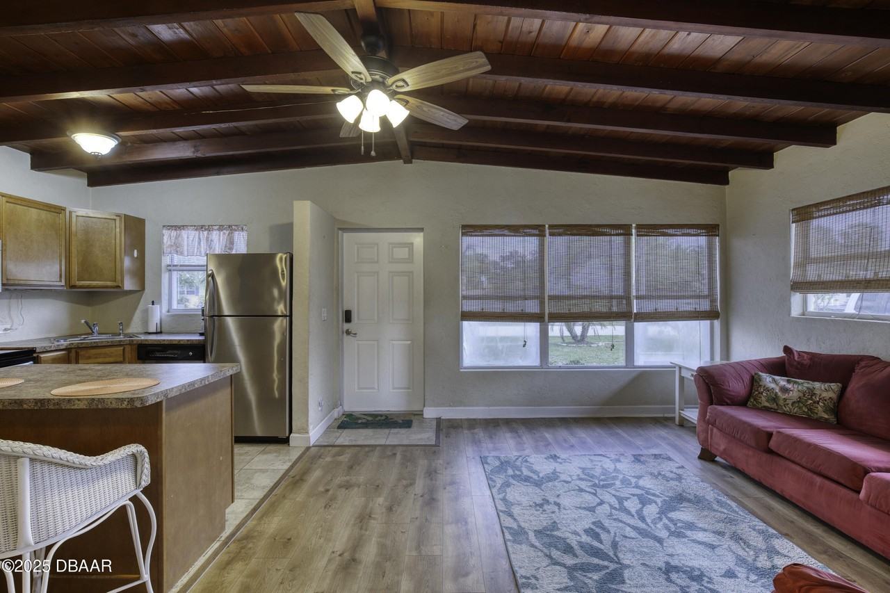 114 Lynnhurst Dr - Photo 5 of 43