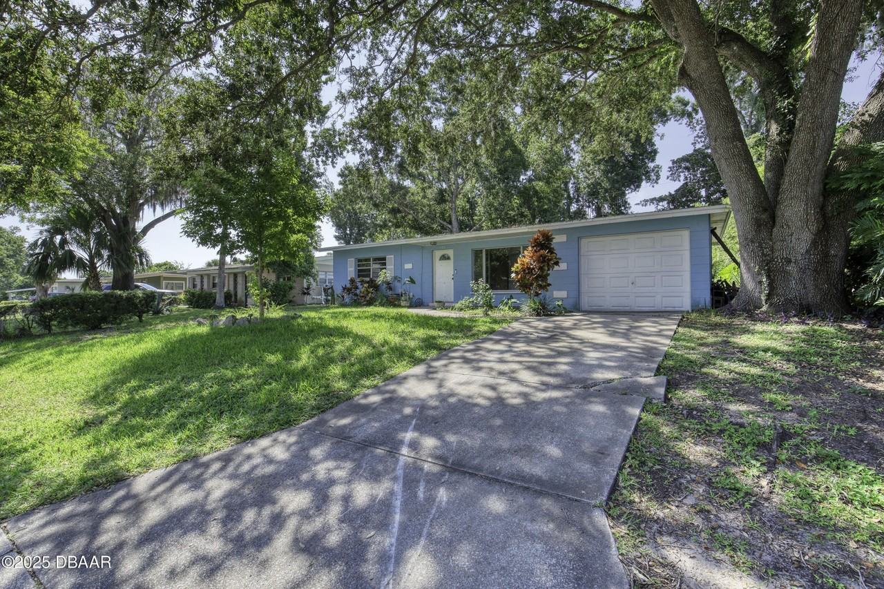 1133 Bradenton Rd - Photo 2 of 31
