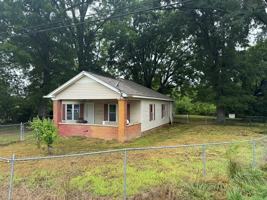featured image of 1611 Beaverdale Rd Ne
