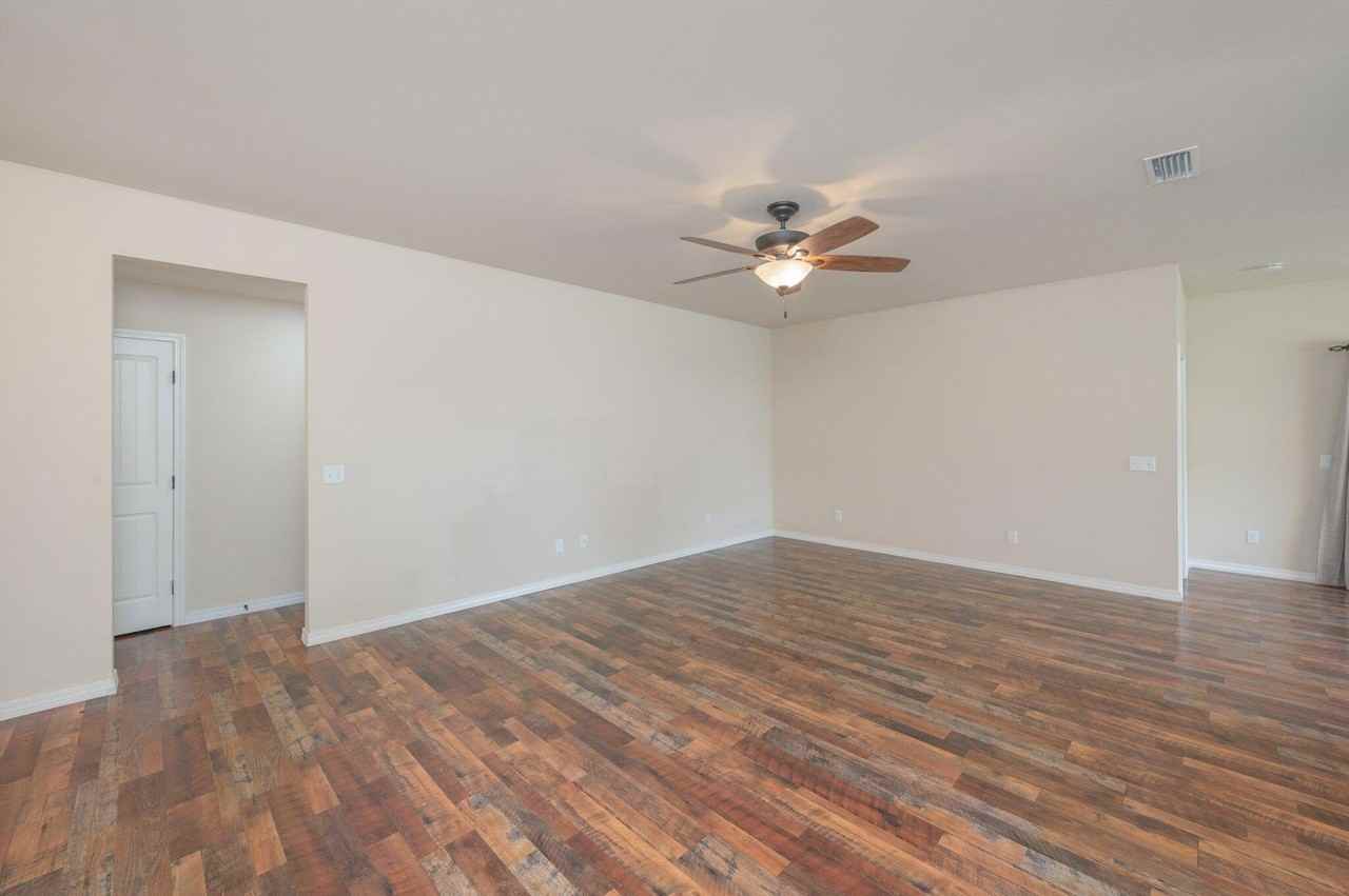 646 Hunters Ridge Rd - Photo 7 of 38