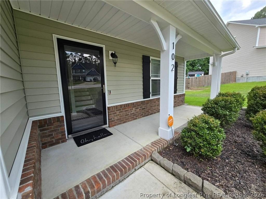 102 Whistling Pines Dr - Photo 3 of 31