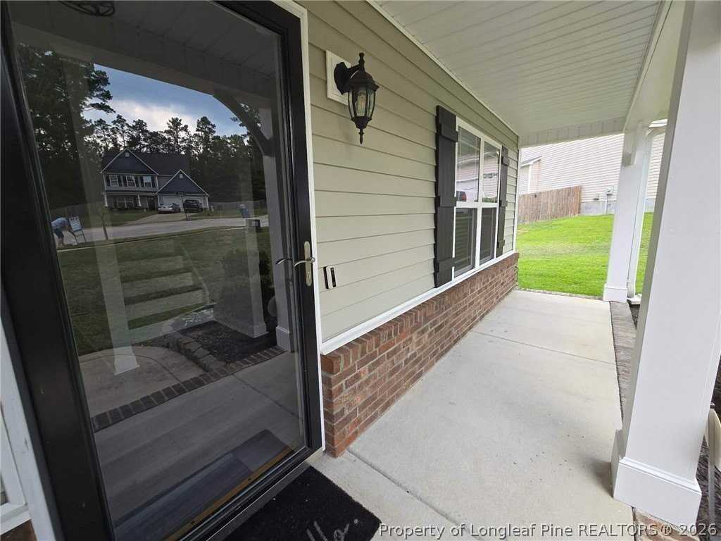 102 Whistling Pines Dr - Photo 4 of 31