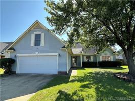 featured image of 1519 Pinebrook Dr