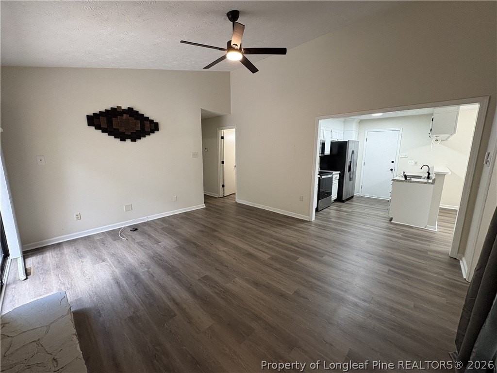 491 Oates Dr - Photo 4 of 19