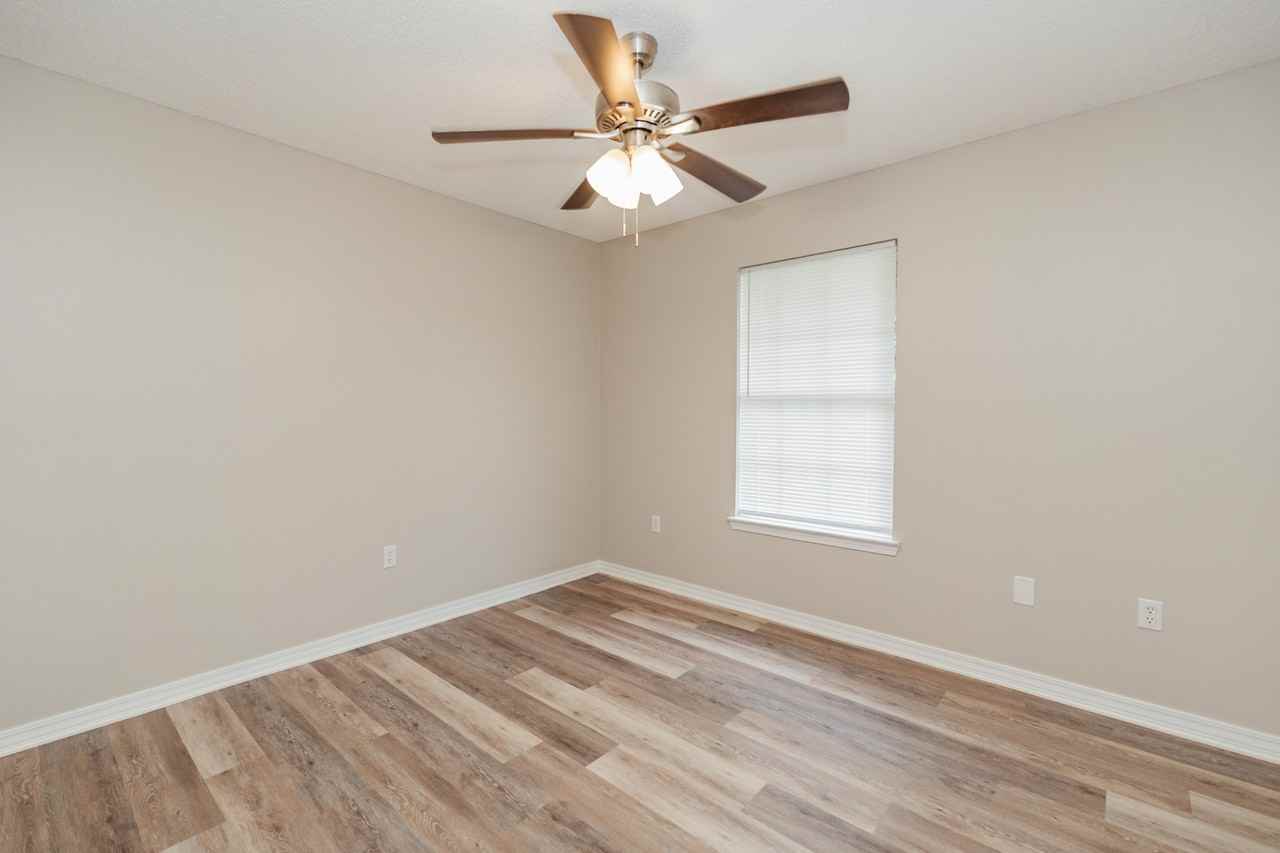226 Runnymeade Dr #258 - Photo 7 of 13
