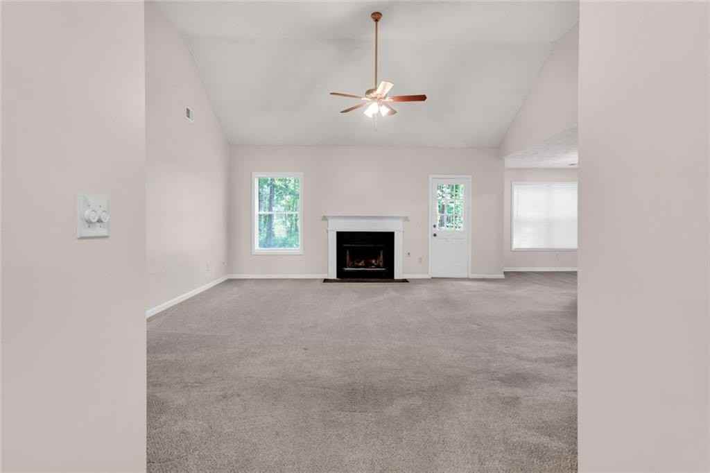 878 Grindstone Dr Sw - Photo 4 of 28