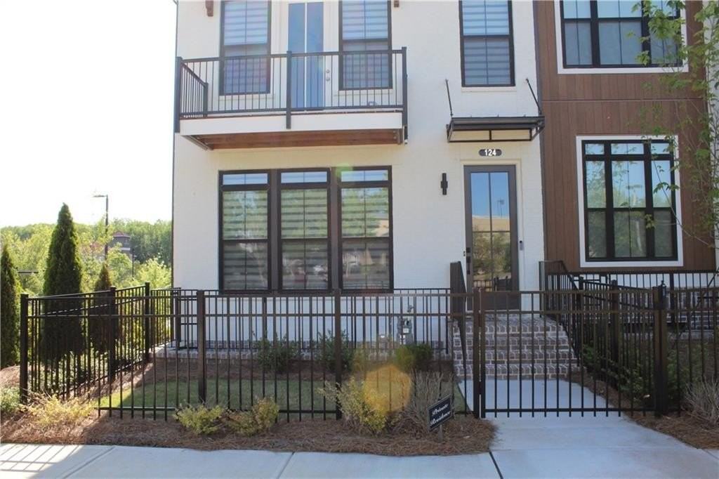 124 Downing Dr - Photo 3 of 42