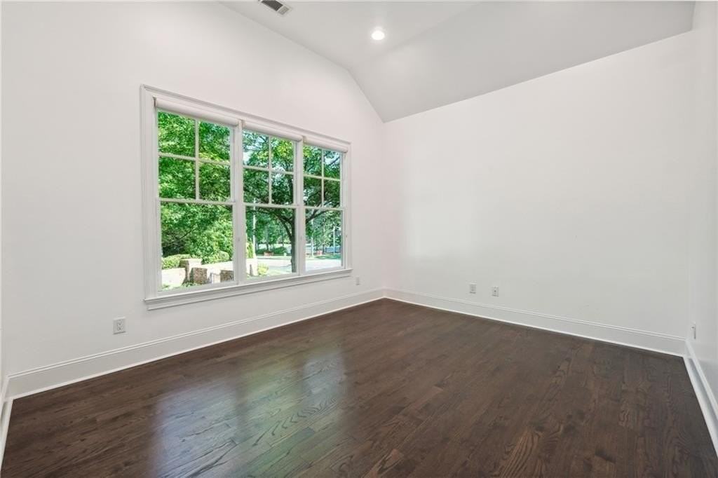 1330 Atherton Park - Photo 7 of 34
