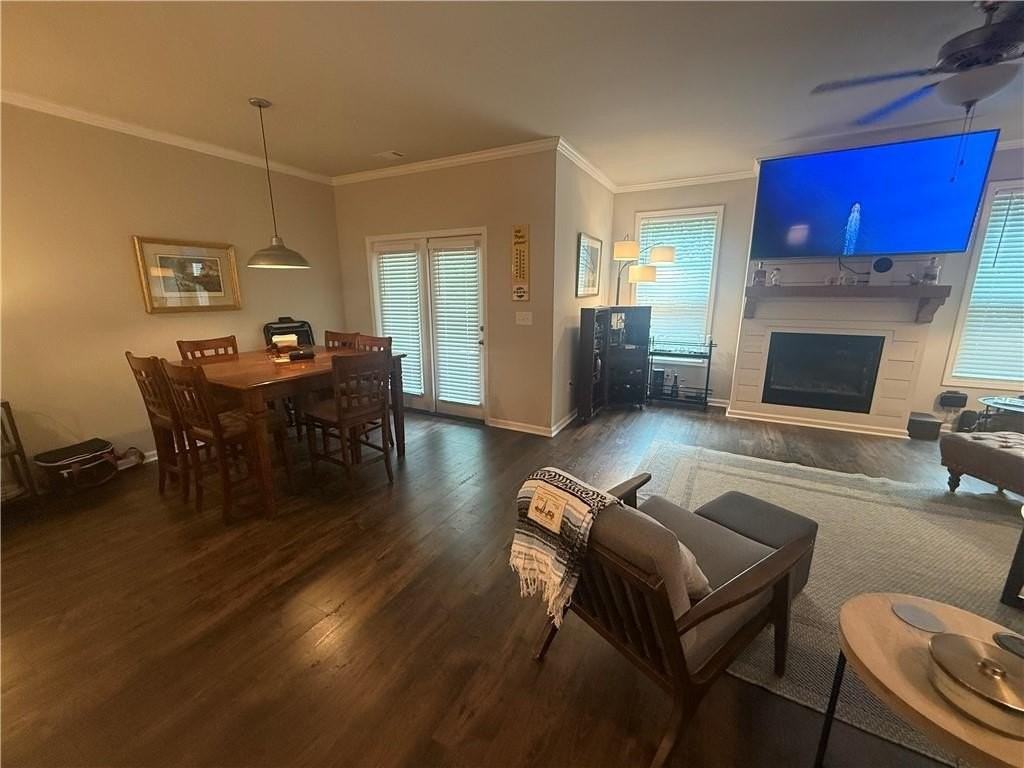 5639 Parkview Ln - Photo 2 of 13