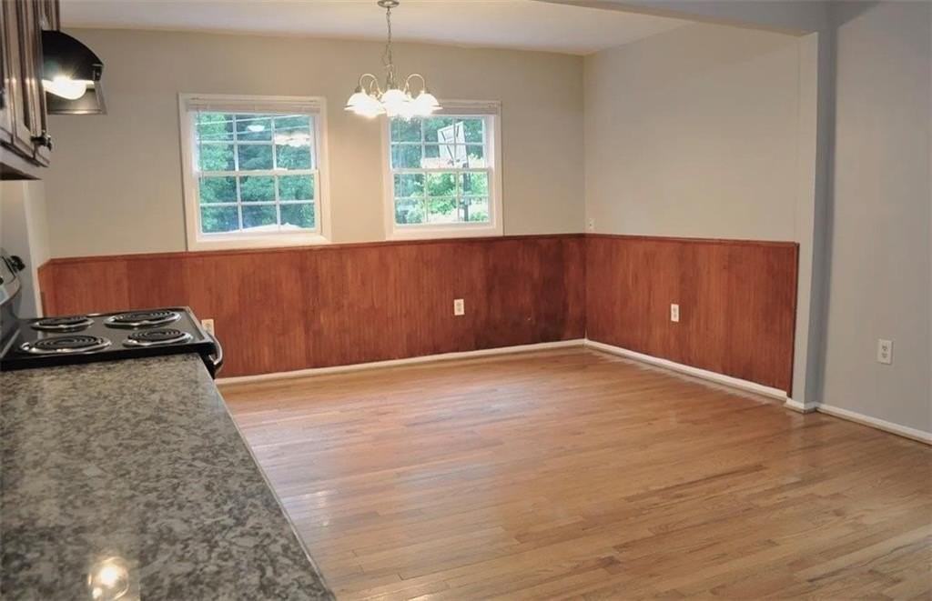 3047 Alston Dr - Photo 3 of 11