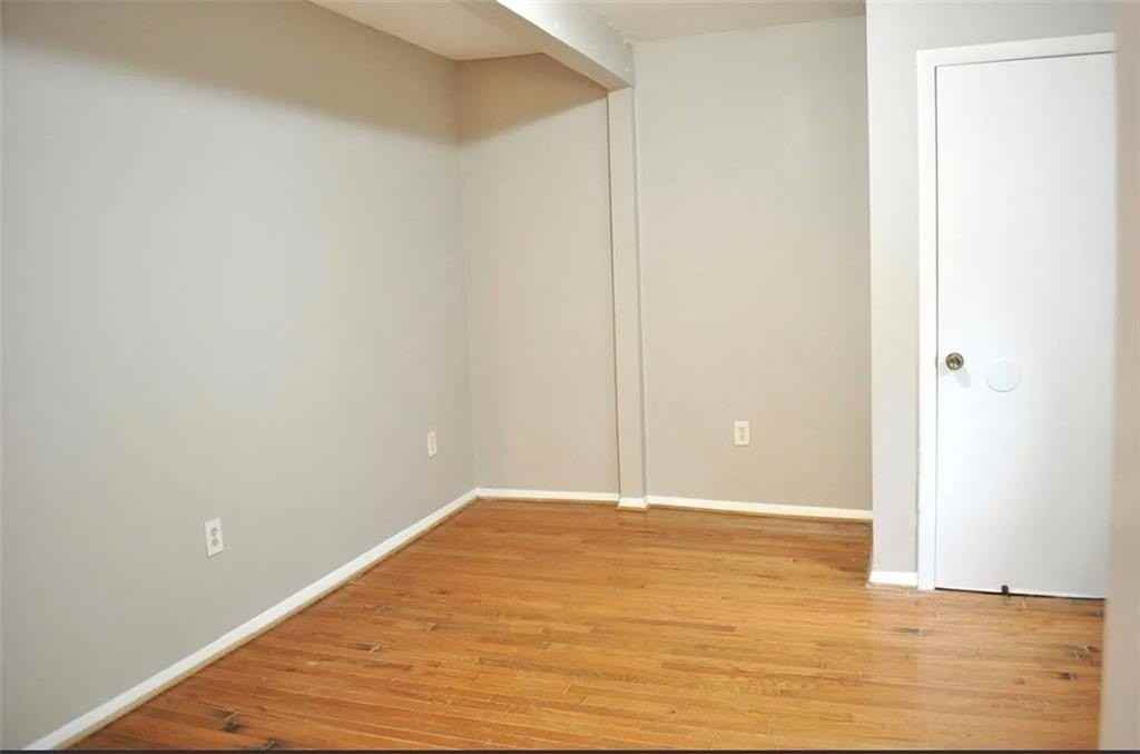 3047 Alston Dr - Photo 4 of 11
