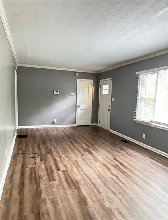 2196 Knoll Dr - Photo 2 of 7