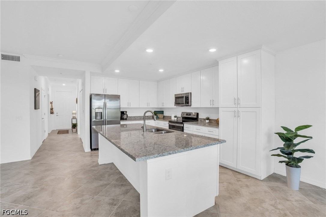 14041 Heritage Landing Blvd #616 - Photo 5 of 50