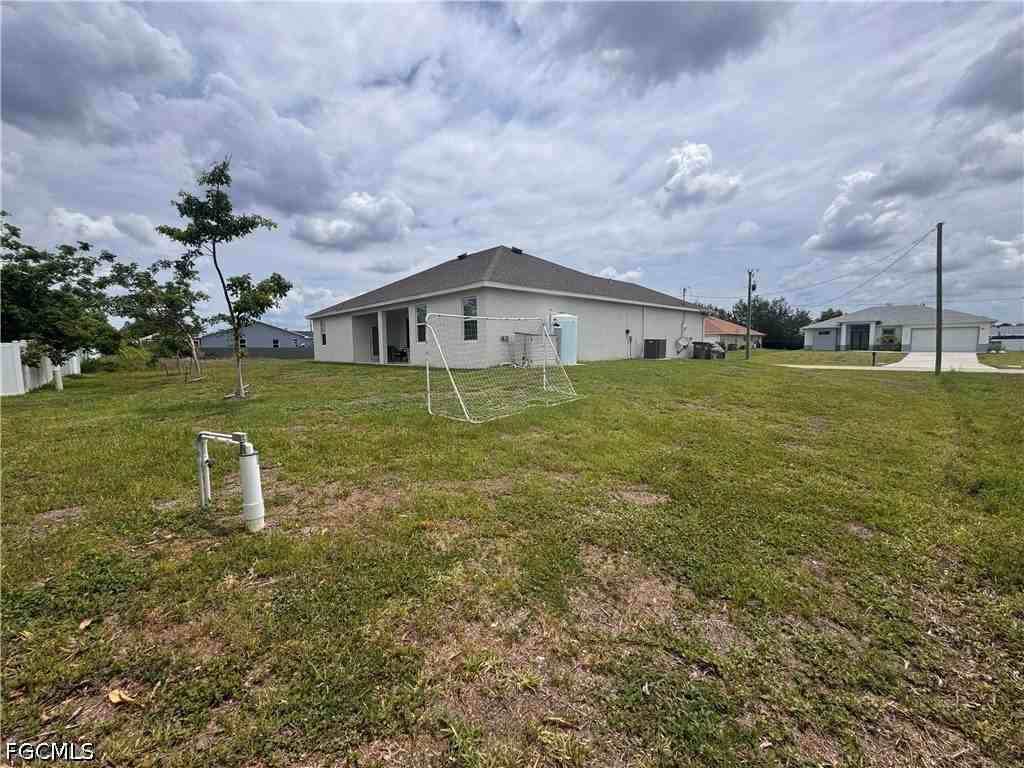 1820 Nw 19th Ave - Photo 6 of 37