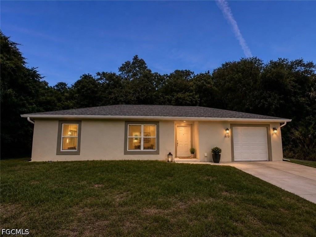1173 E Benbow Cir - Photo 5 of 34