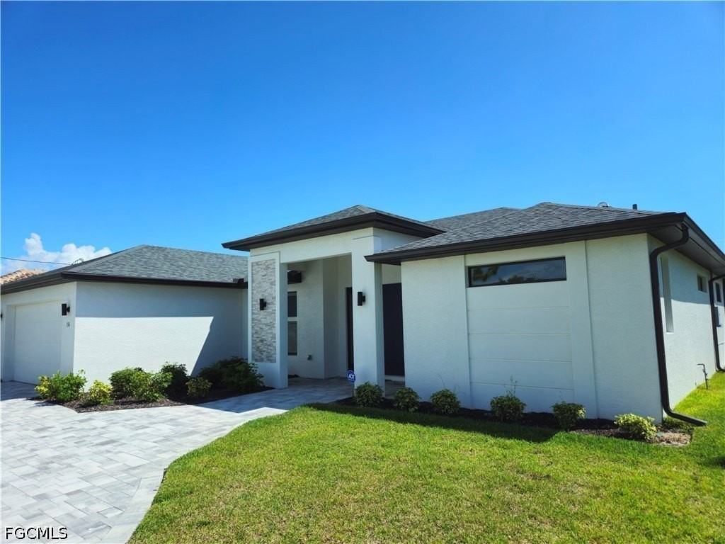 136 Kamal Pkwy - Photo 2 of 43