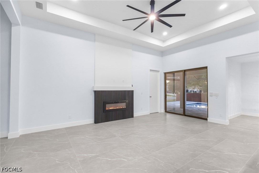 142 Sw 33rd Pl - Photo 4 of 35