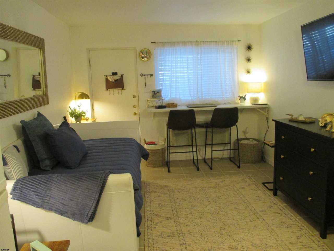 9201 Atlantic Ave #7 - Photo 3 of 14