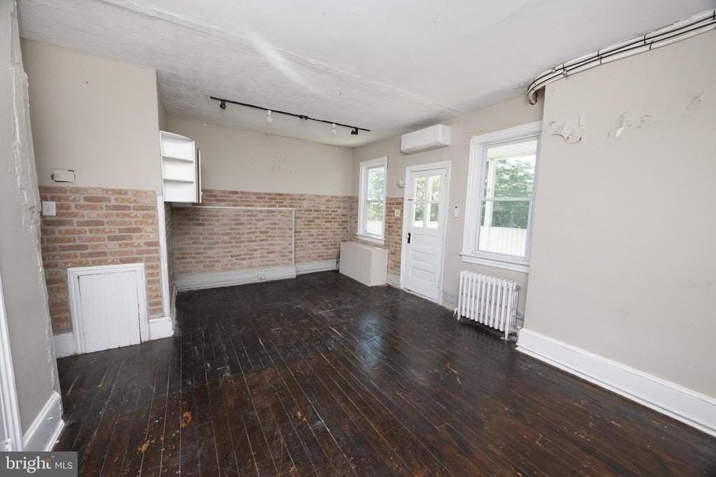 17 W State St #3rdFL - Photo 4 of 11