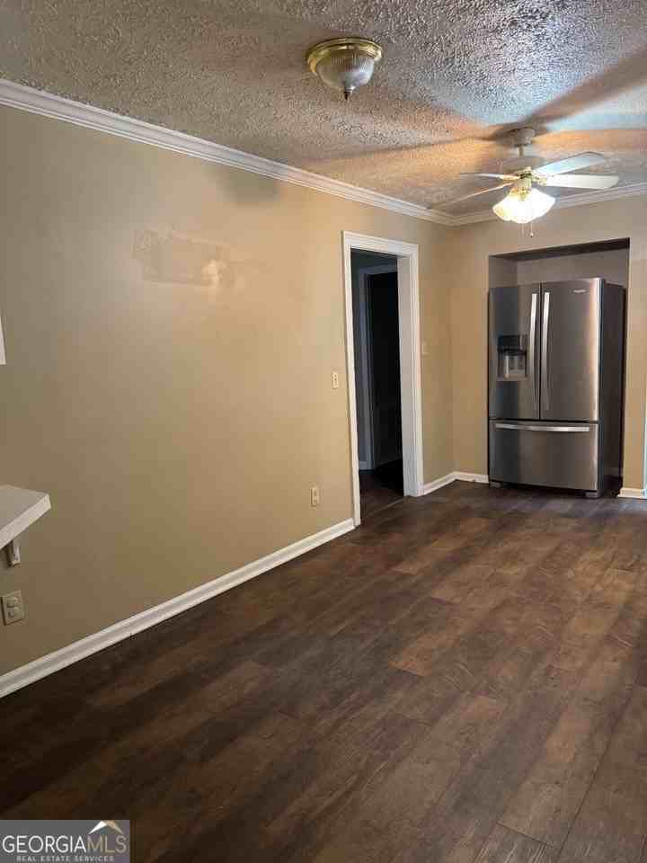 75 Barber Rd - Photo 3 of 12