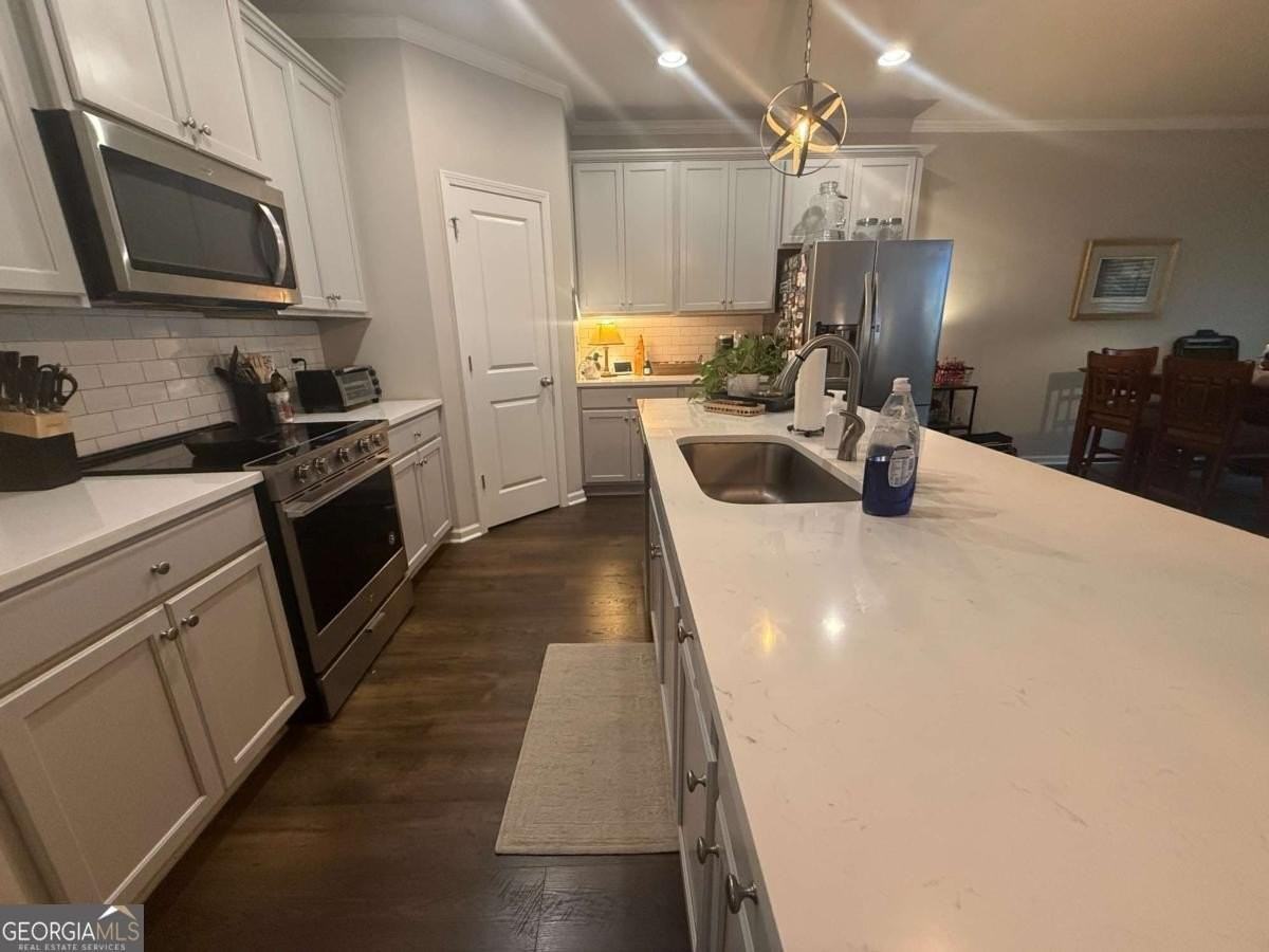 5639 Parkview Ln - Photo 5 of 12