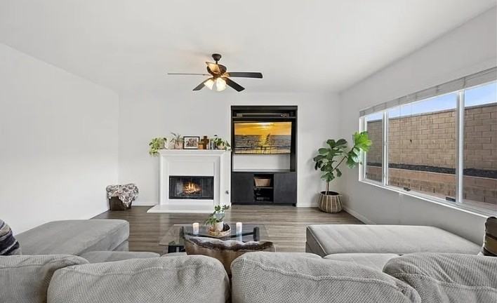 31989 Harden St #1 - Photo 7 of 15