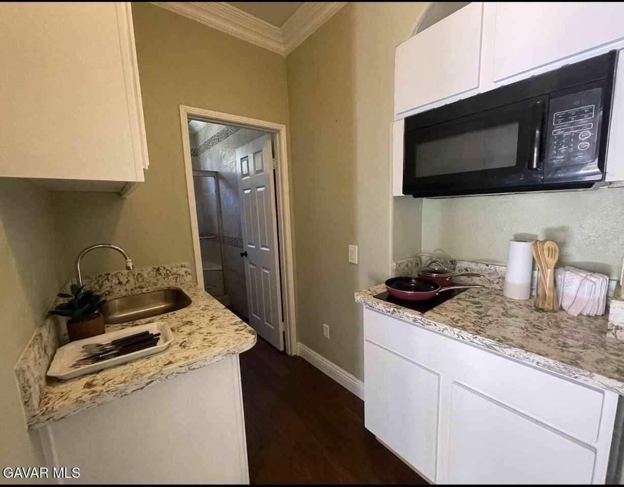4783 Spur Ave - Photo 6 of 7