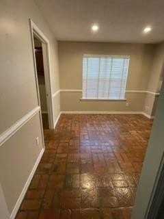 10380 N Hunters Ridge Dr - Photo 6 of 17