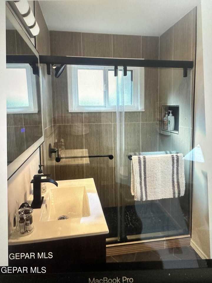 1202 Caper Rd - Photo 6 of 11