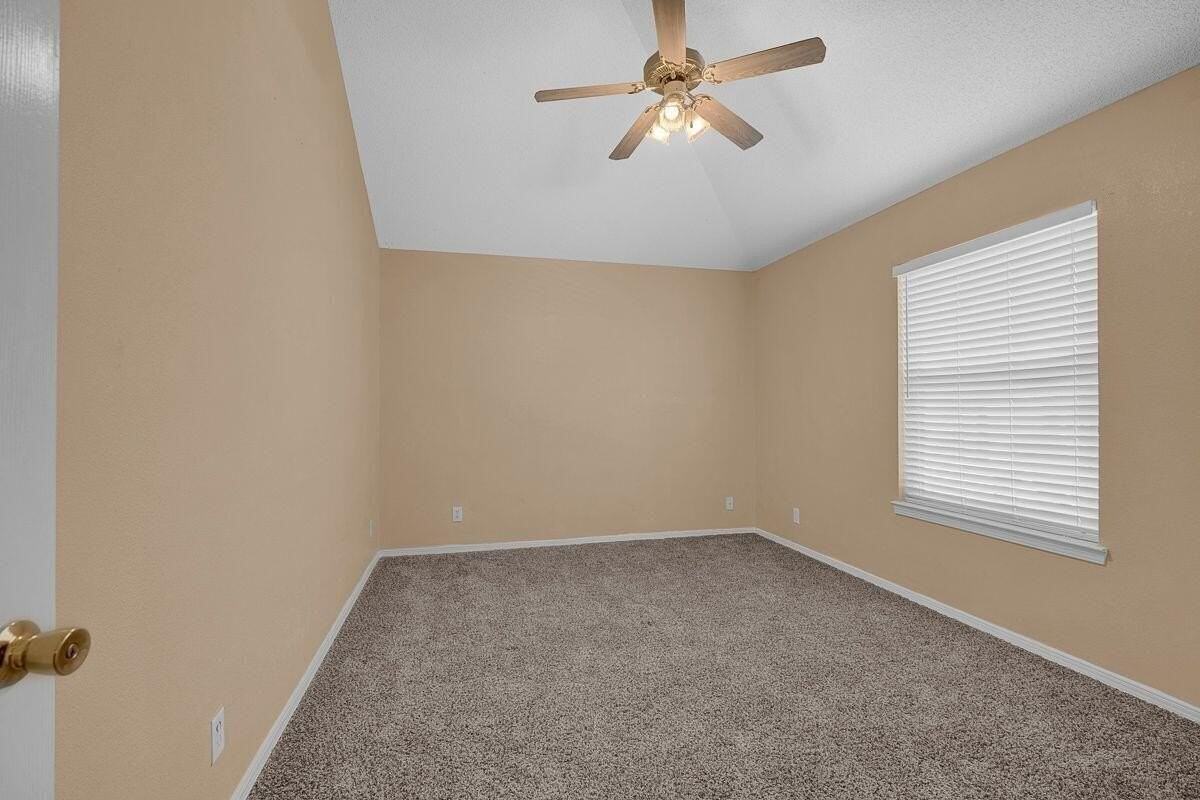 1460 Paseo De Flor St - Photo 7 of 26