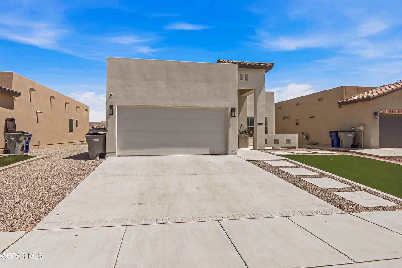 14941 Tierra Coruna Ave - Photo 2 of 40