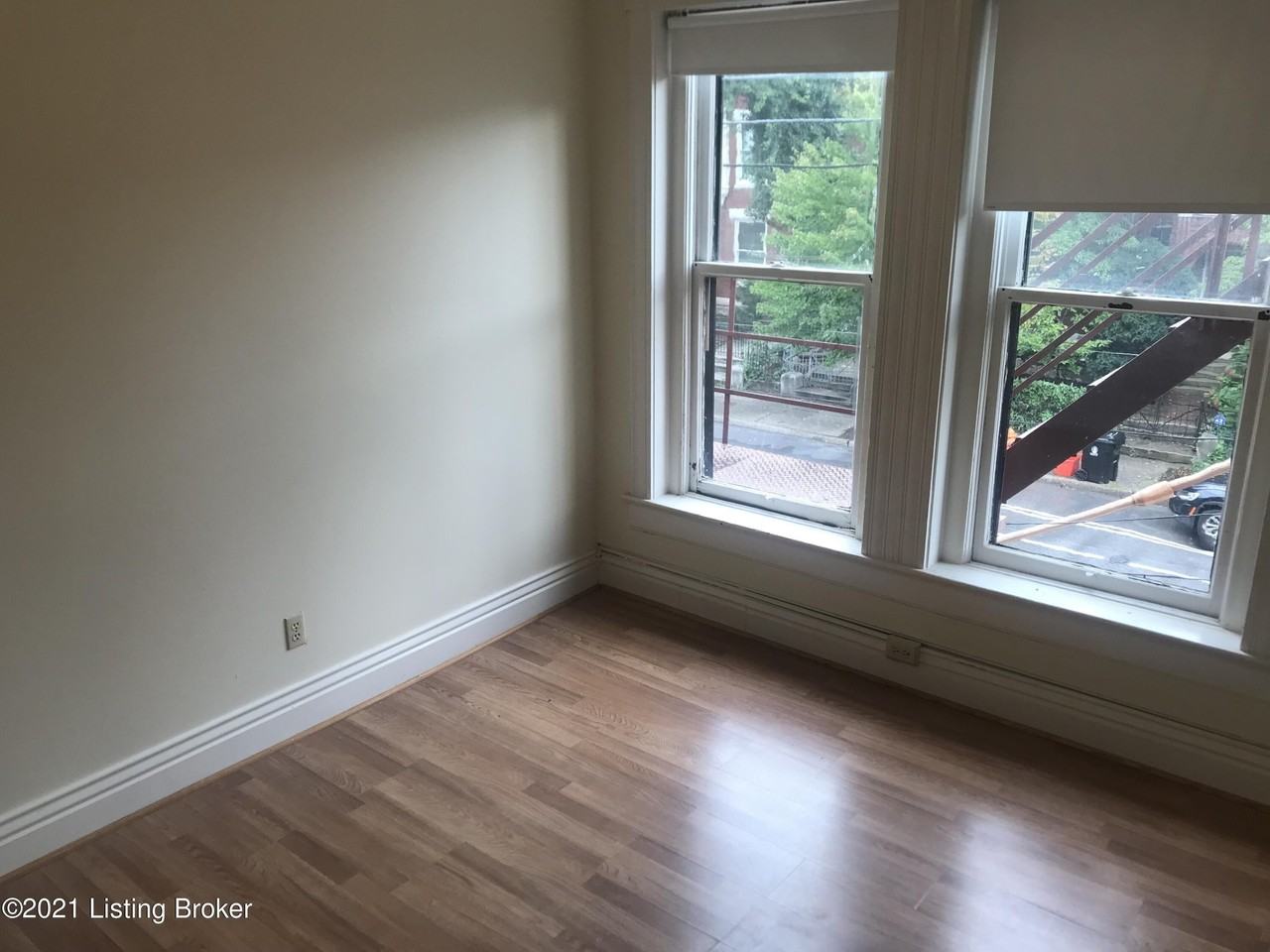 1304 S Brook St #2 - Photo 5 of 11