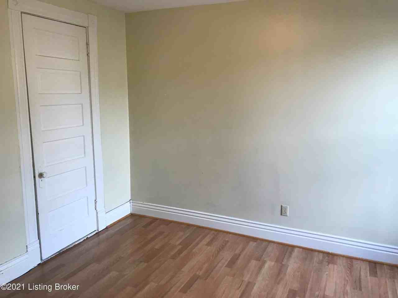 1304 S Brook St #2 - Photo 6 of 11