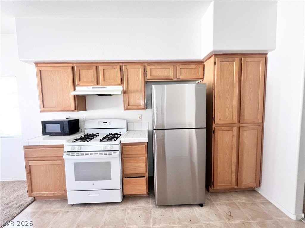 2121 Echo Bay St #204 - Photo 7 of 27