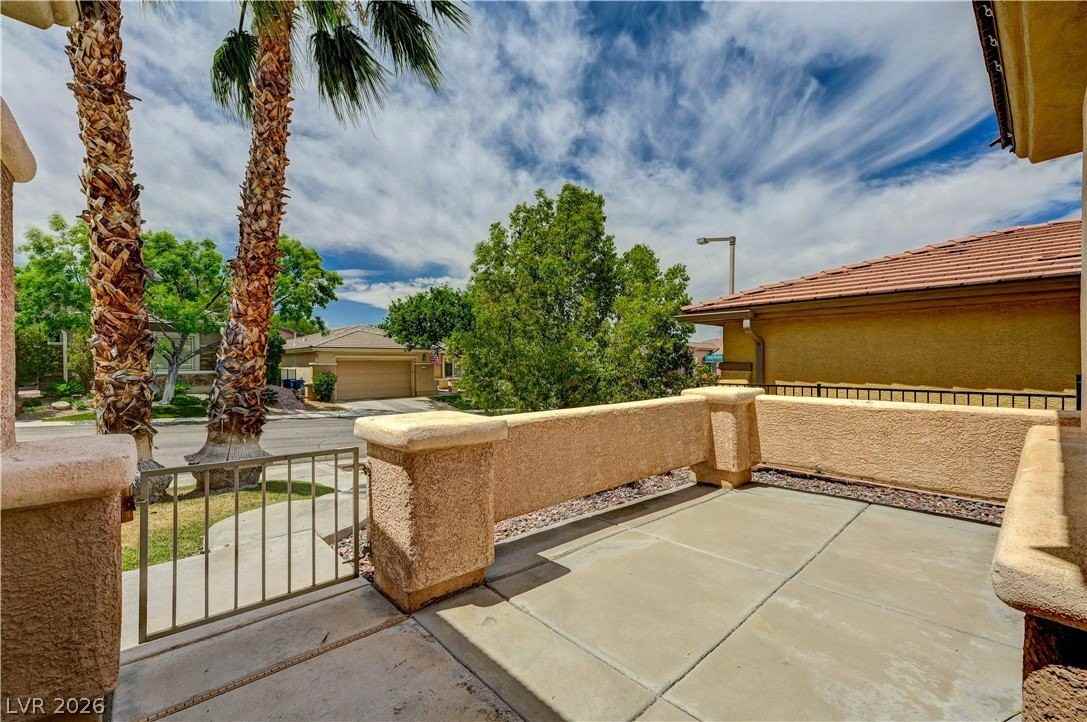 11131 Forever Sunset Ct - Photo 6 of 48