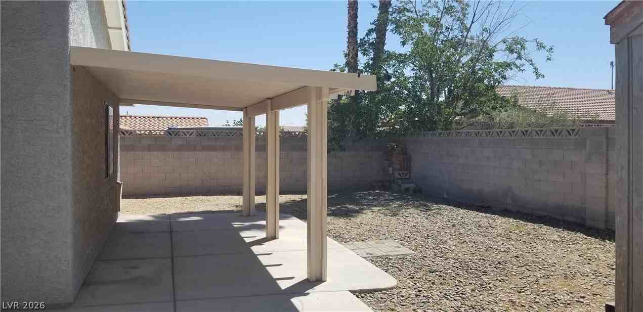 7329 Lattimore Dr - Photo 4 of 25