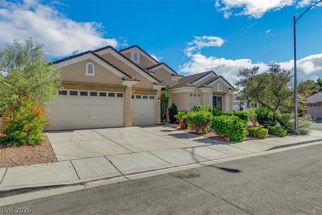 2149 Sentito Cir - Photo 2 of 39