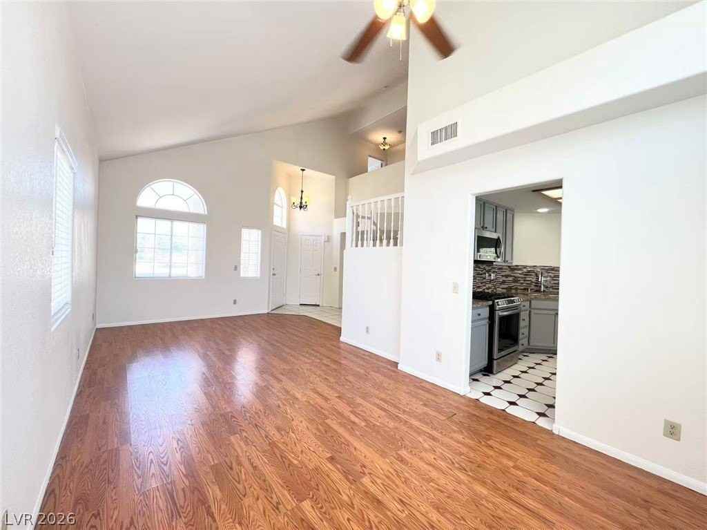 7525 Meadowoak Ln - Photo 7 of 30