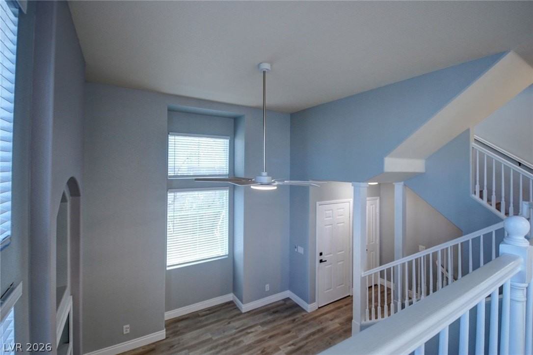 8401 Tiger Woods Ave - Photo 4 of 31