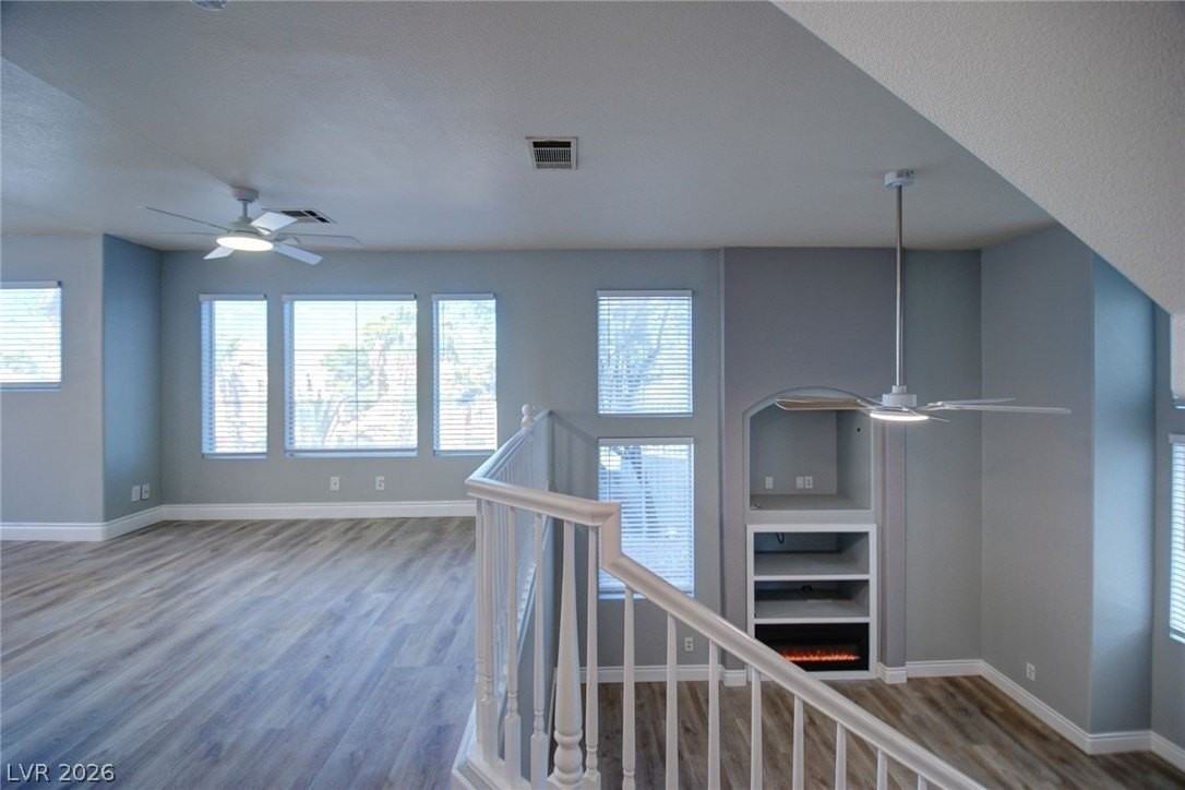 8401 Tiger Woods Ave - Photo 5 of 31