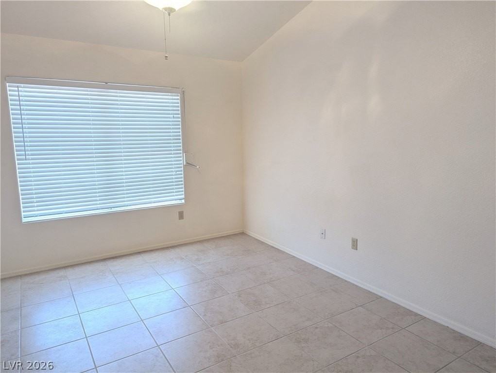 9433 Quail Ridge Dr - Photo 4 of 23