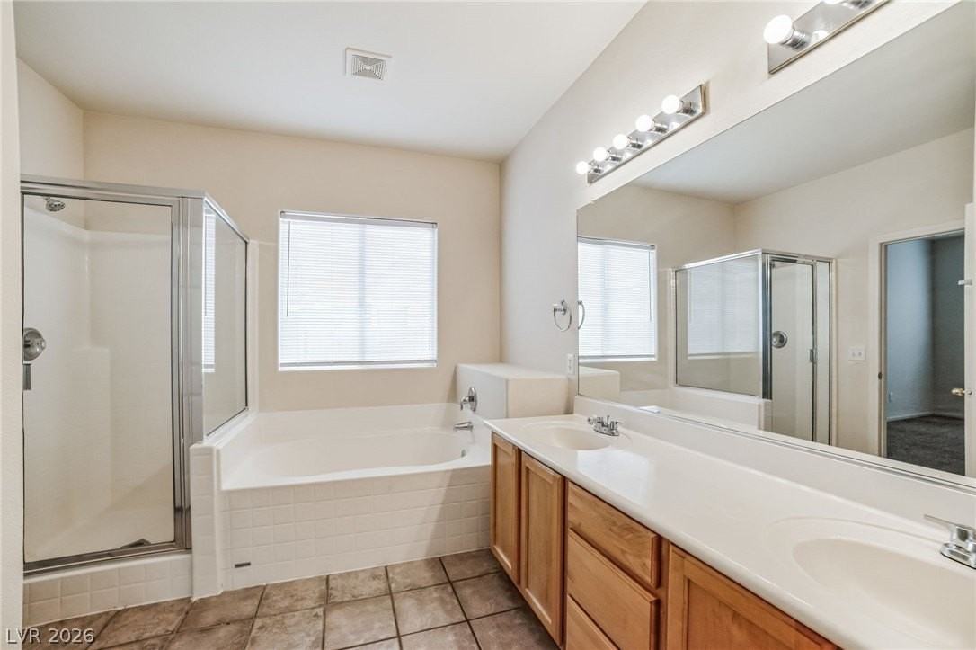 3295 Orange Sun St - Photo 7 of 15