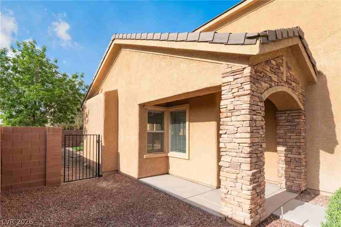 4405 Penguin Ave - Photo 5 of 43