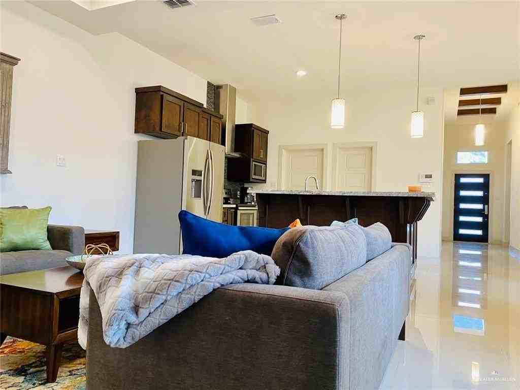 2924 N 51st St - Photo 6 of 14