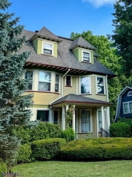 110 Montclair Ave - Photo 2 of 50