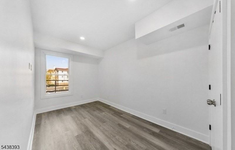 1119 Hampton Pl #2 - Photo 5 of 11