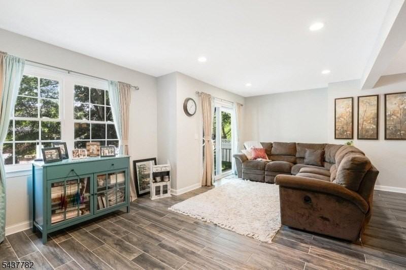 3002 Astor Close - Photo 6 of 18